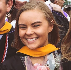 Meet your Posher, Amanda